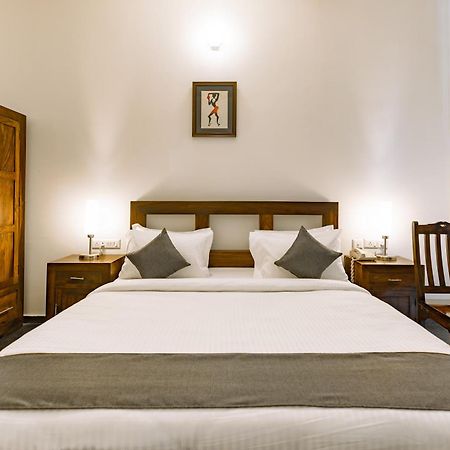 Hotel Narendra Central Muvattupuzha Dış mekan fotoğraf