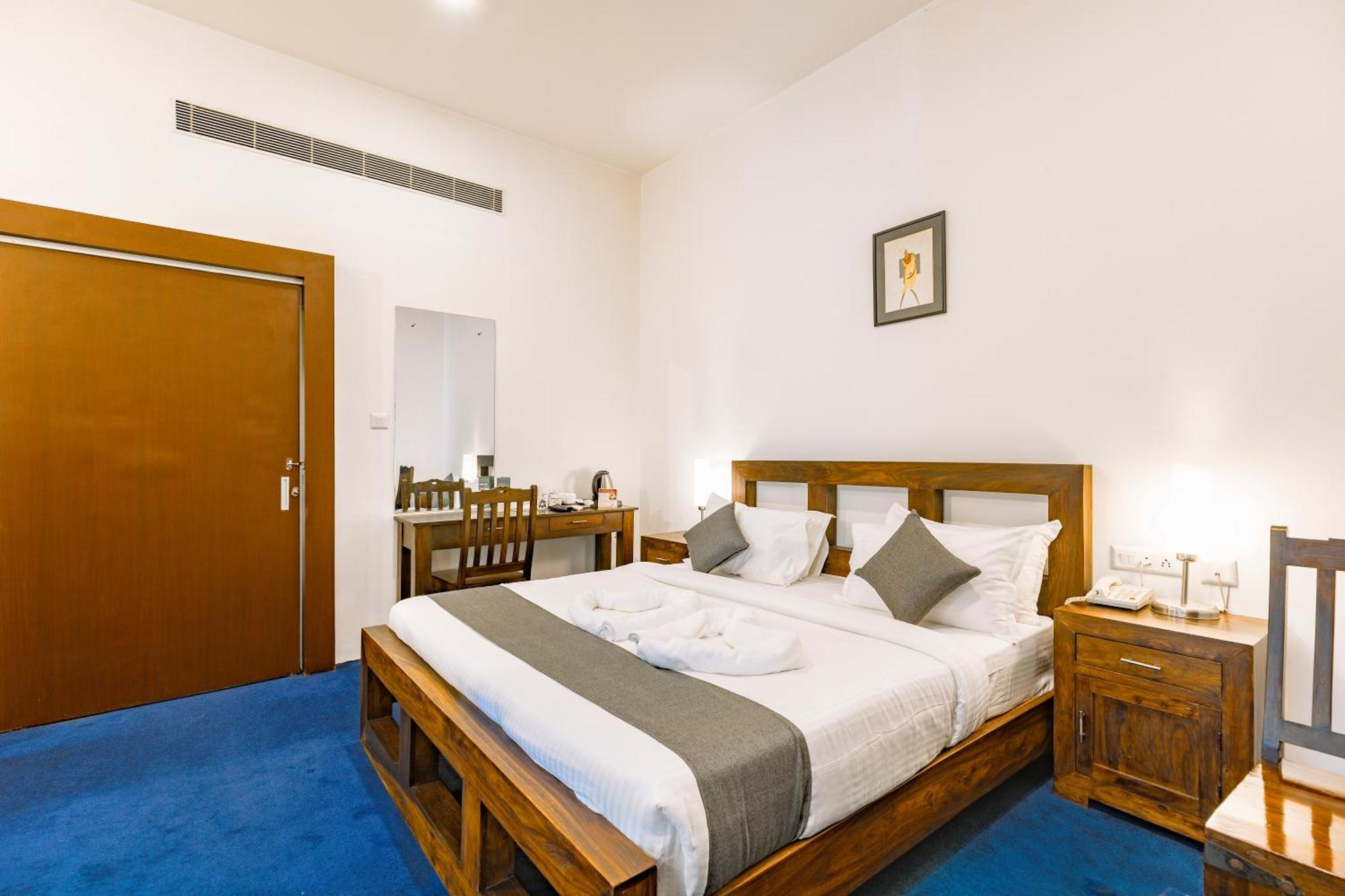 Hotel Narendra Central Muvattupuzha Dış mekan fotoğraf
