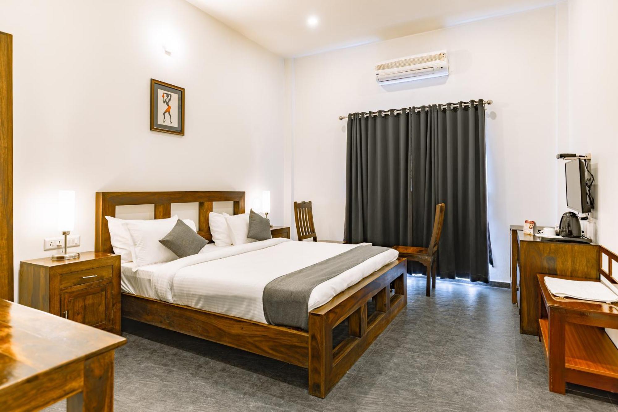Hotel Narendra Central Muvattupuzha Dış mekan fotoğraf