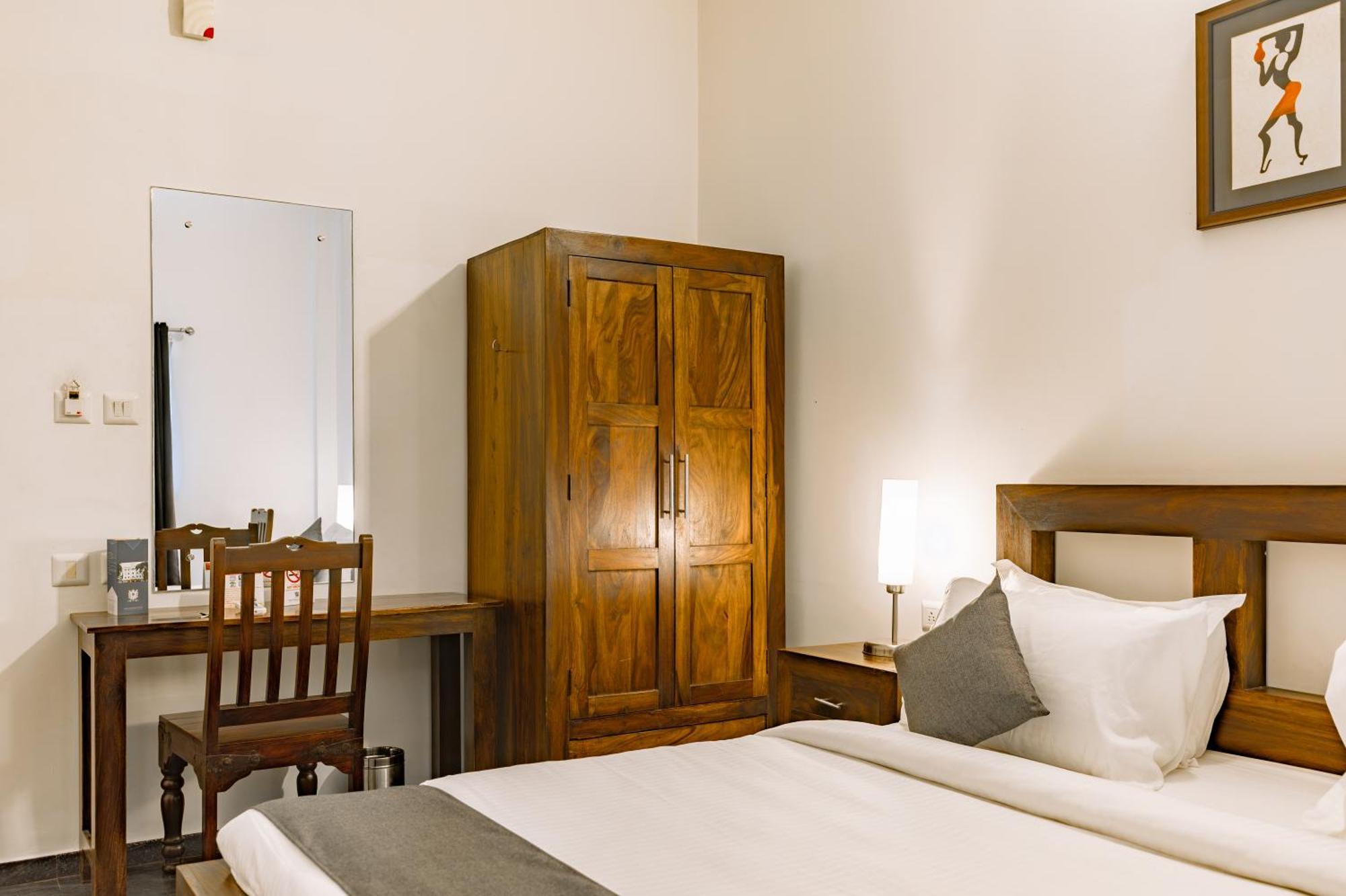 Hotel Narendra Central Muvattupuzha Dış mekan fotoğraf
