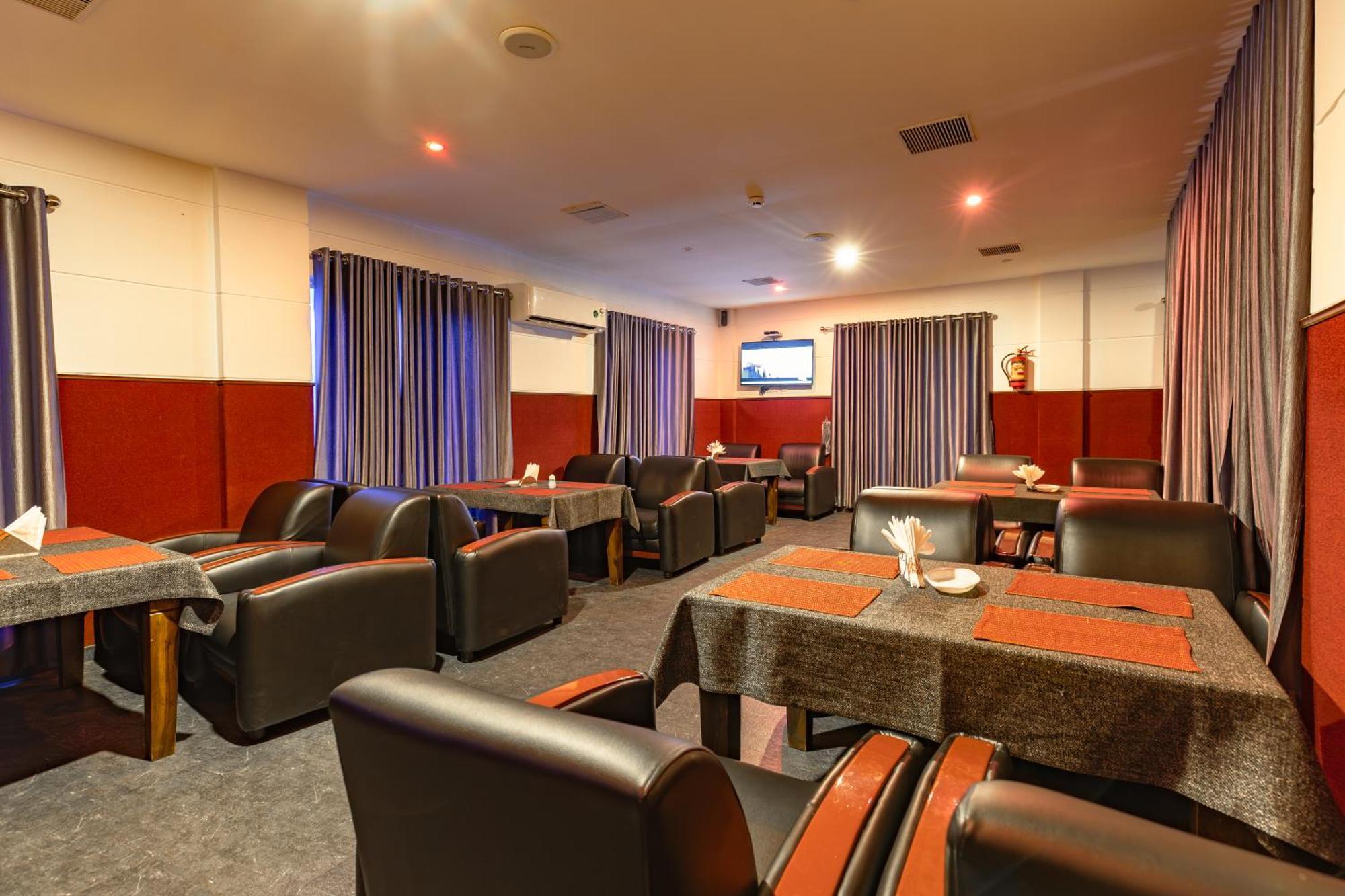 Hotel Narendra Central Muvattupuzha Dış mekan fotoğraf