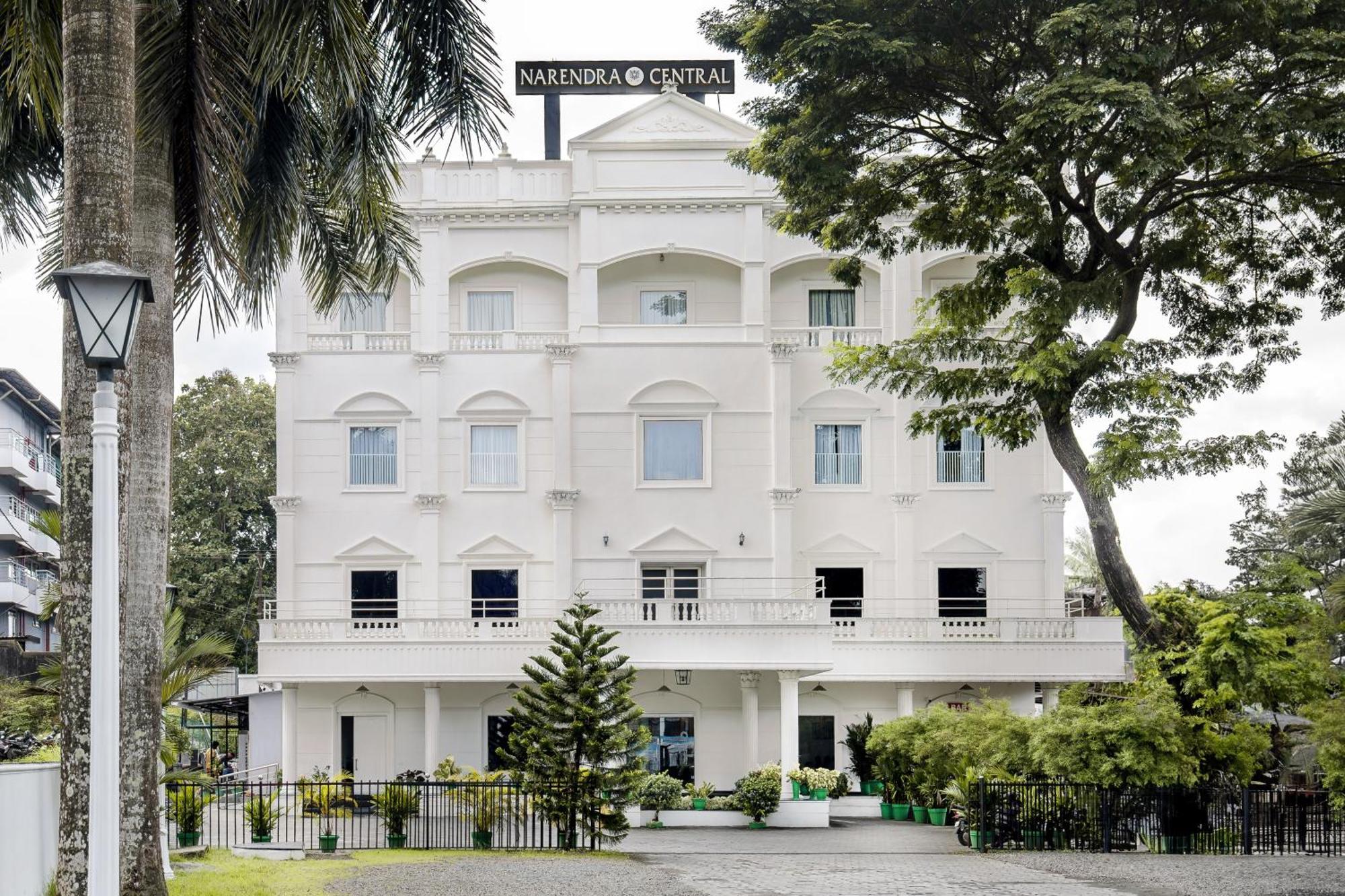 Hotel Narendra Central Muvattupuzha Dış mekan fotoğraf